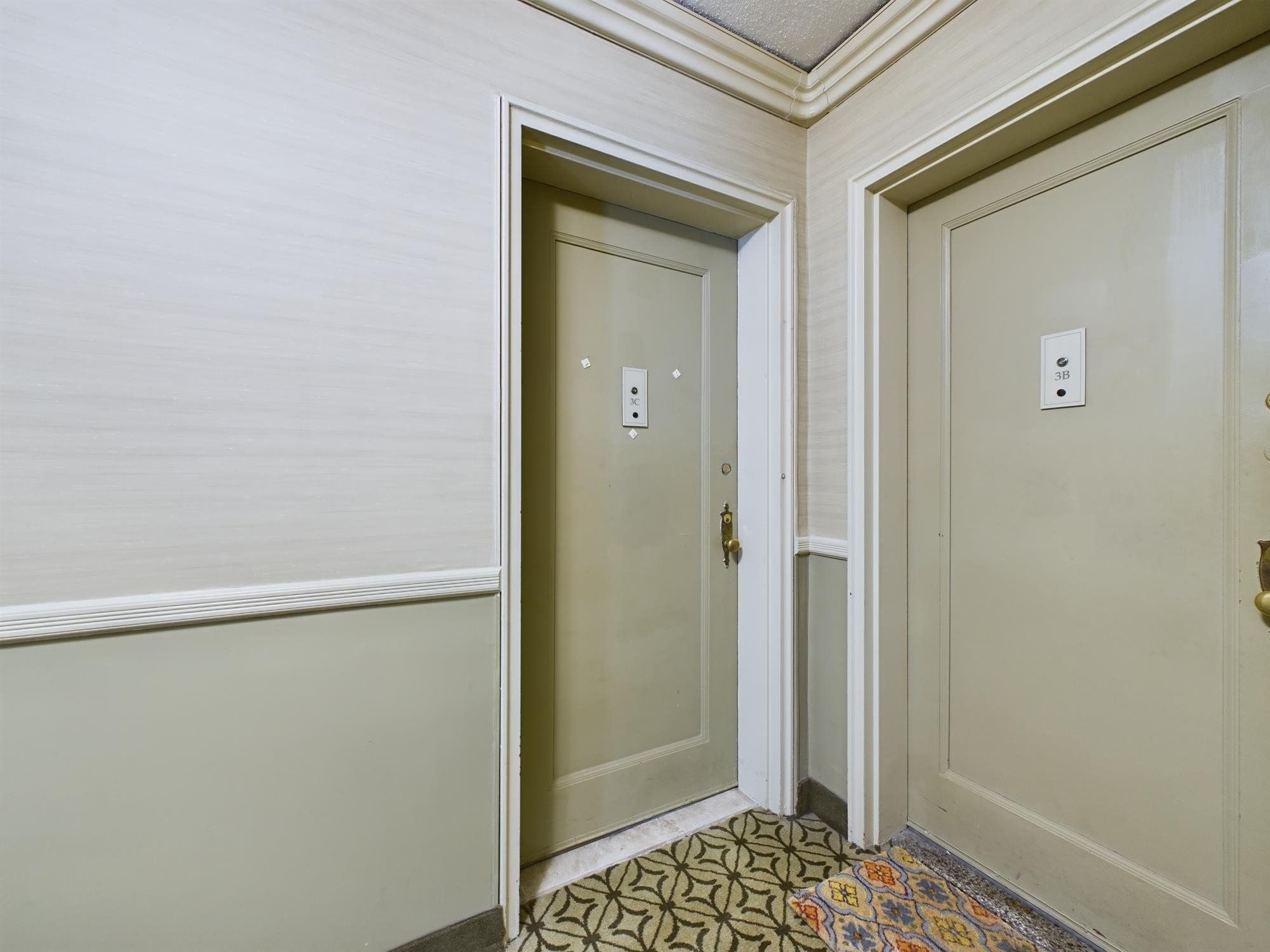 8550 Boulevard East, Unit 3C North Bergen, NJ 07047 - Photo 4 of 25 a view of an empty room