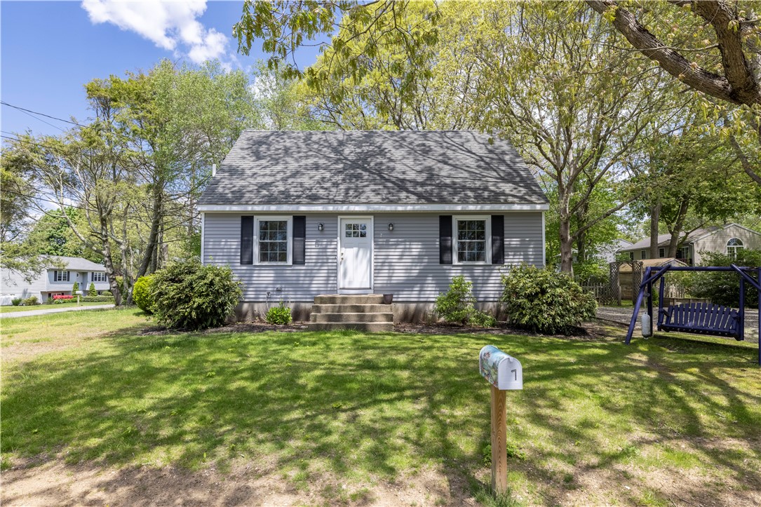 7 Checkerberry Road Narragansett, RI 02882 - Photo 1 of 14 Gallery Image 1