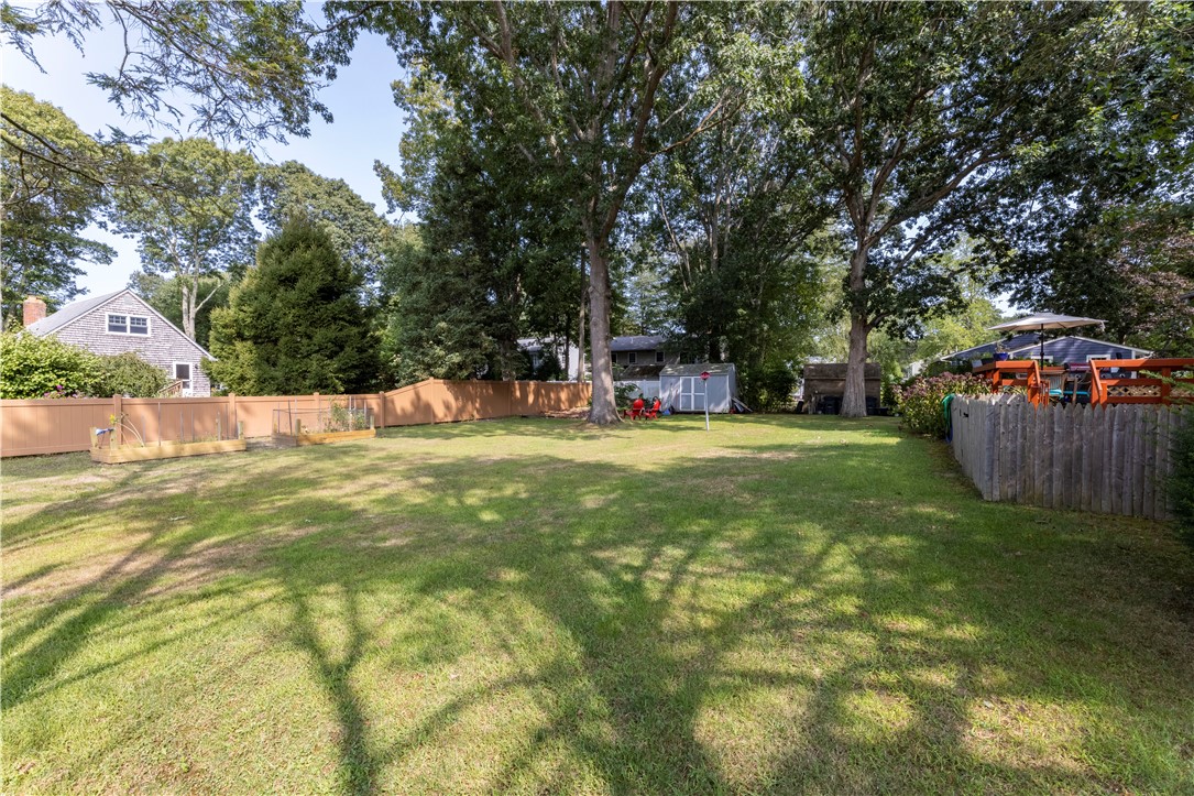 7 Checkerberry Road Narragansett, RI 02882 - Photo 10 of 14 Gallery Image 10
