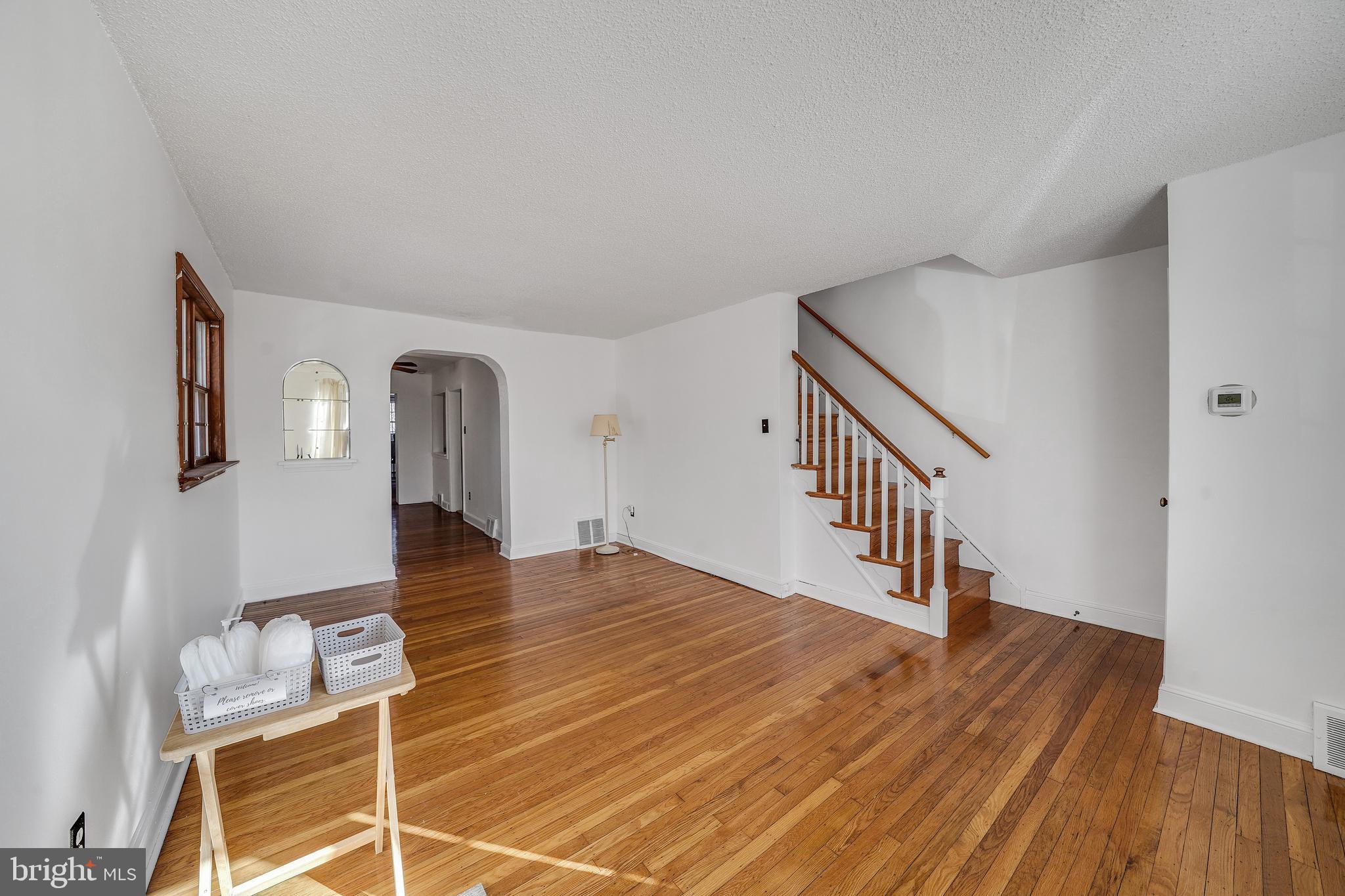 127 West Garrison Road Brookhaven, PA 19015 - Photo 3 of 14 Gallery Image 3