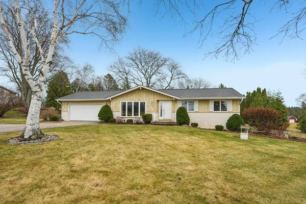 $439,000 | 558 Horns Corners Road, Cedarburg, WI 53012