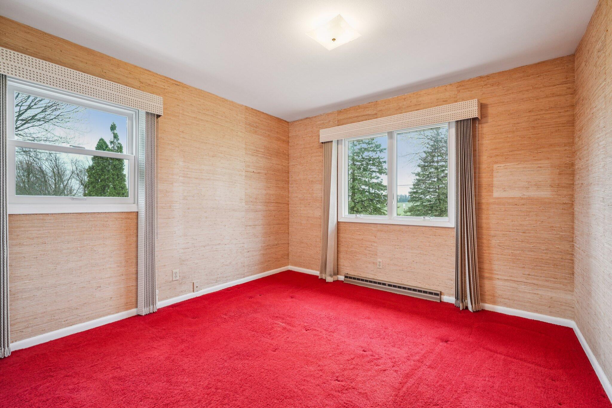 558 Horns Corners Road Cedarburg, WI 53012 - Photo 19 of 23 Bedroom 2