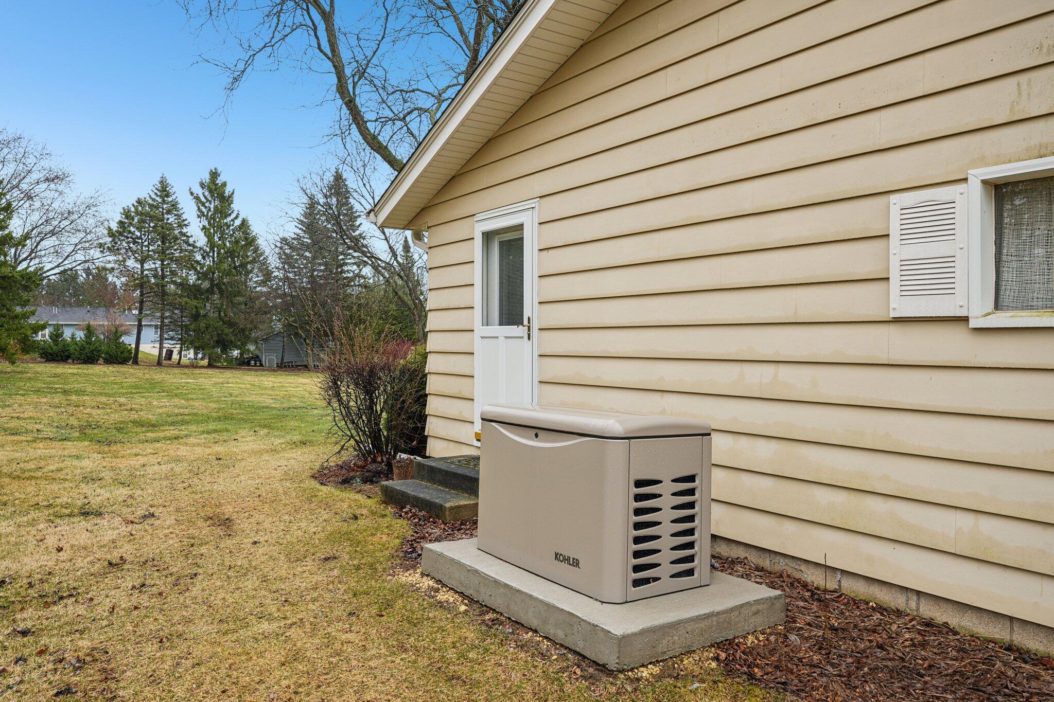 558 Horns Corners Road Cedarburg, WI 53012 - Photo 23 of 23 Generator