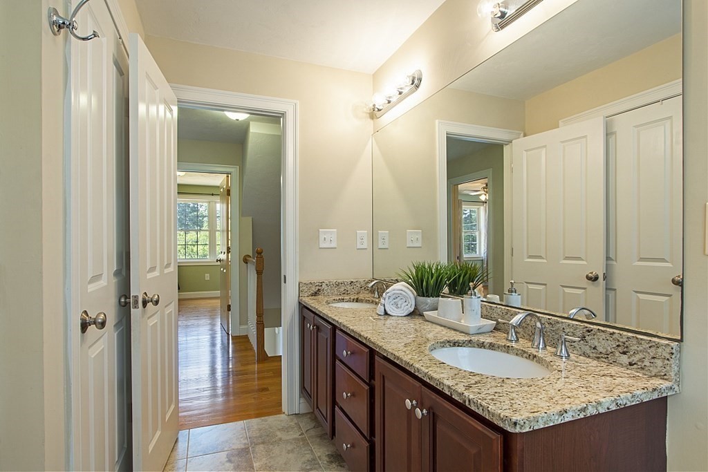 8 Rangeway Road Billerica, MA 01862 - Photo 25 of 34