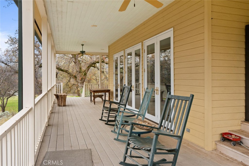 3576 Dry Creek Road Oroville, CA 95965 - Photo 50 of 75 a view of a balcony with chairs