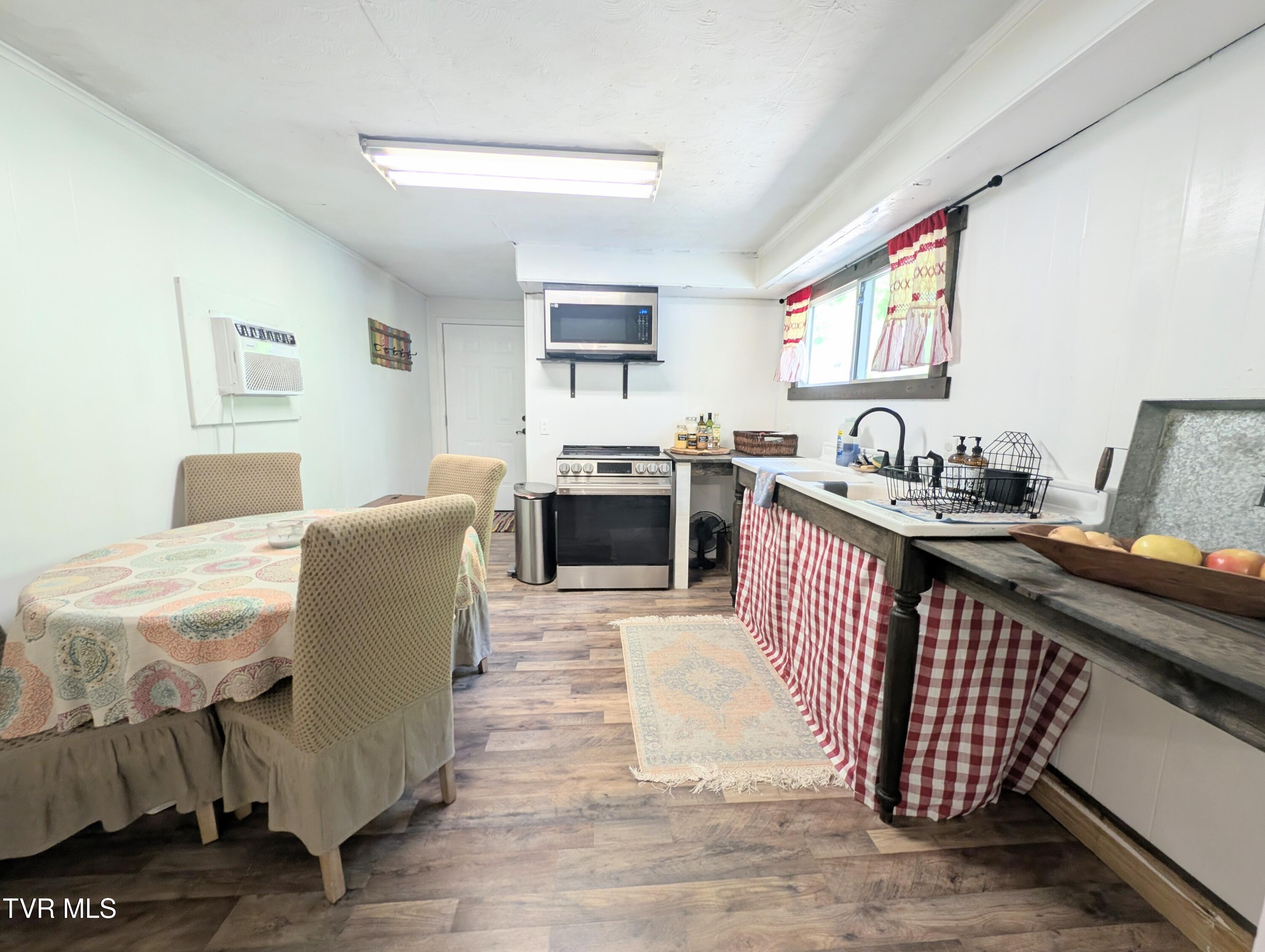 3058 Aily Road Dante, VA 24237 - Photo 32 of 54 1000022393