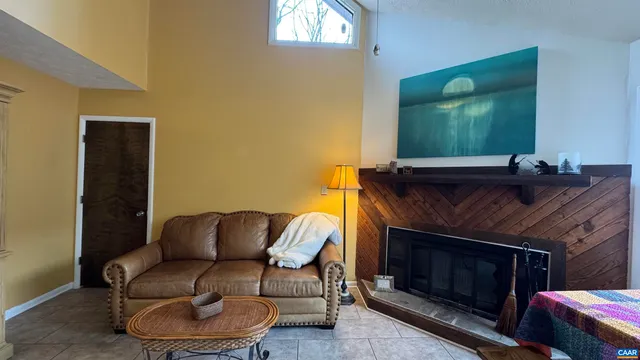 $249,000 | 763 Laurelwood, Unit 763, Roseland, VA 22967