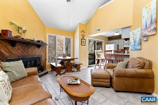 $249,000 | 763 Laurelwood, Unit 763, Roseland, VA 22967