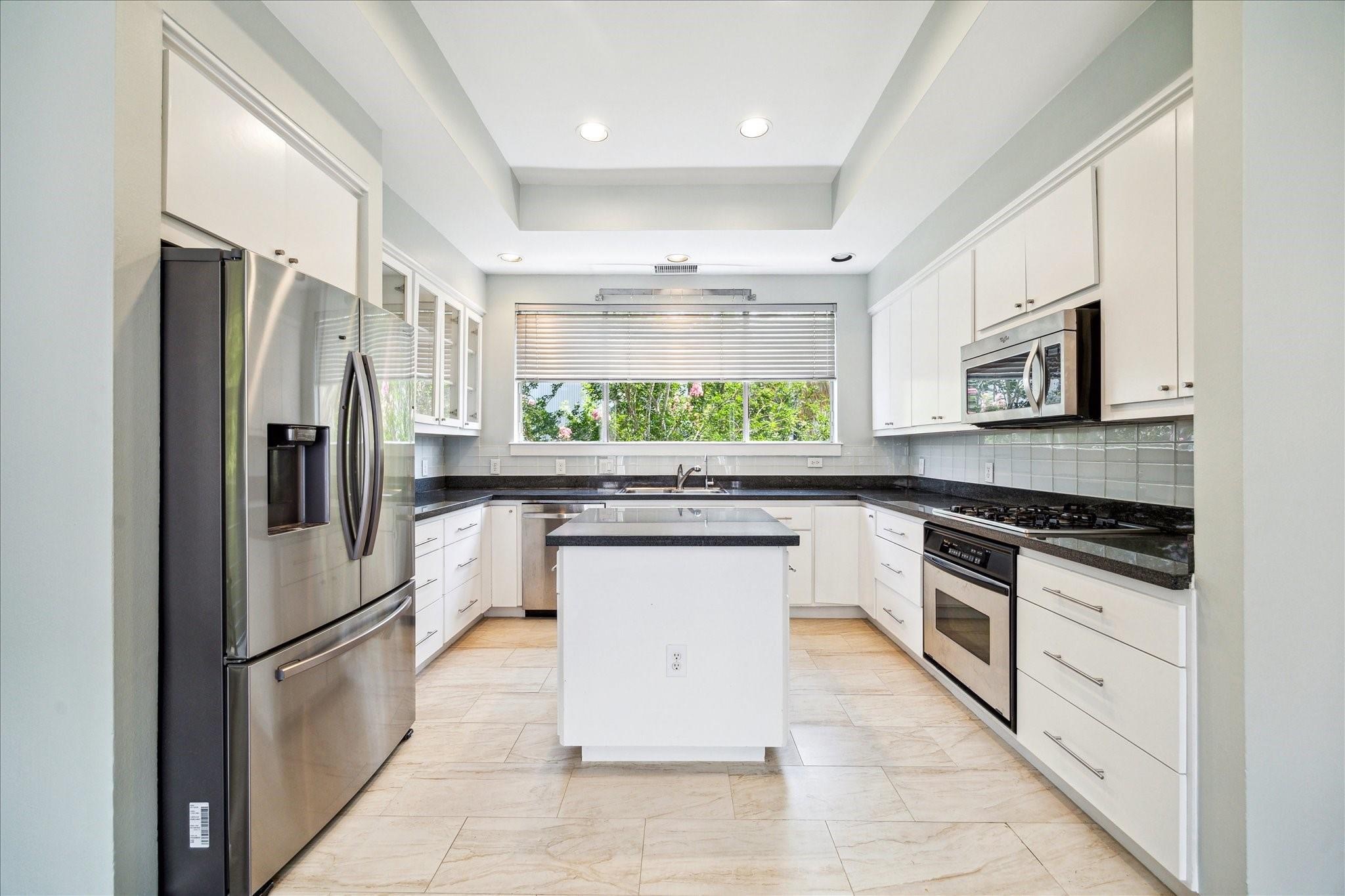 616 Lester Street Houston, TX 77007 - Photo 9 of 25