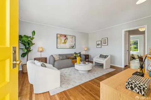 $995,000 | 300 Ney Street, San Francisco, CA 94112