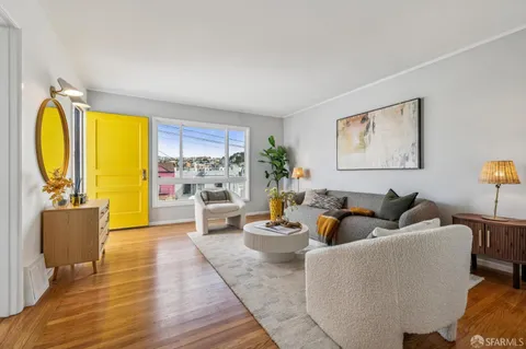 $995,000 | 300 Ney Street, San Francisco, CA 94112