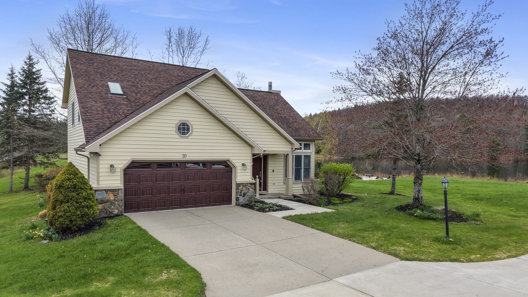 10 Lakeside Place Windsor, NY 13865 - Photo 2 of 50