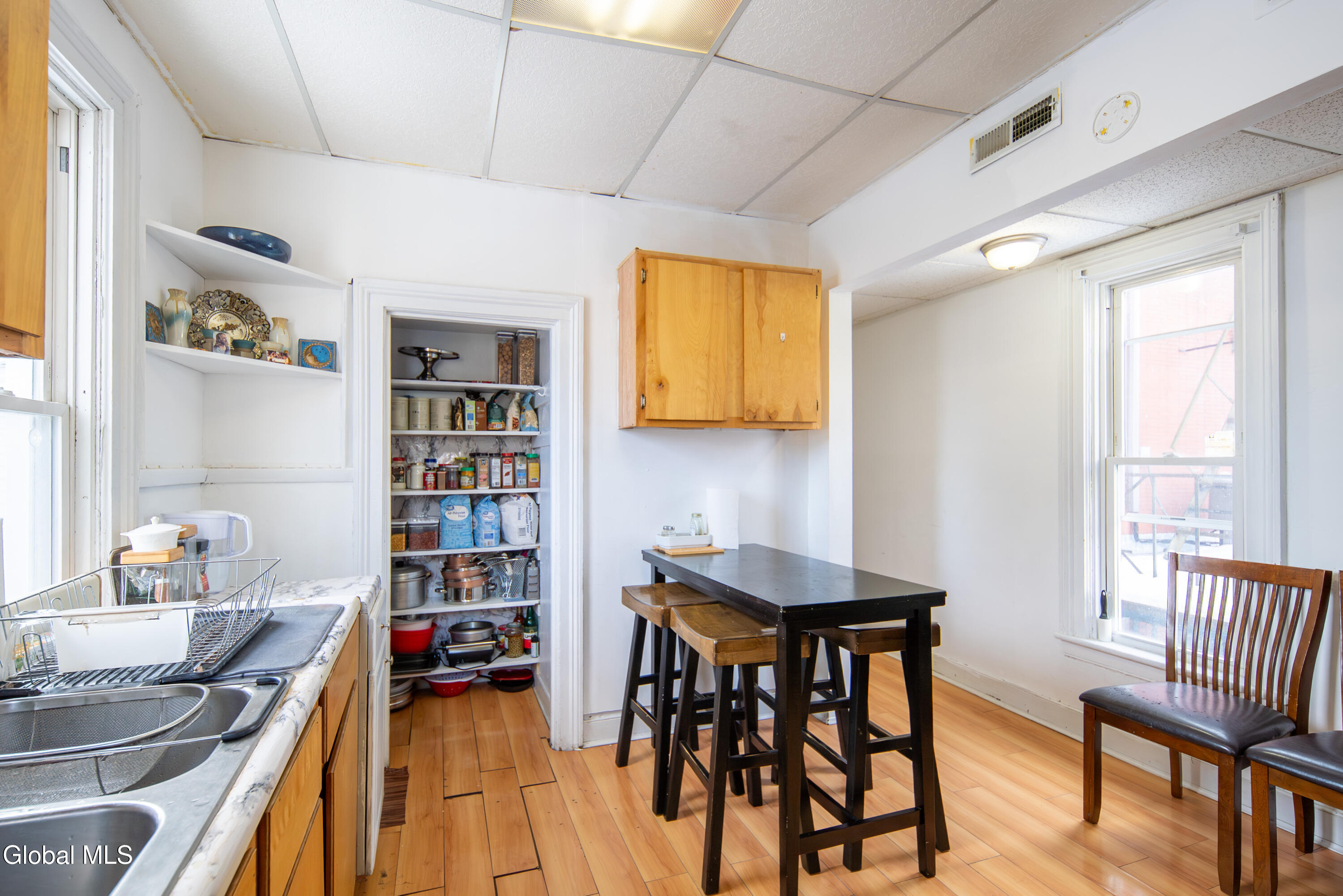 703 Union Street Schenectady, NY 12305 - Photo 37 of 64 038