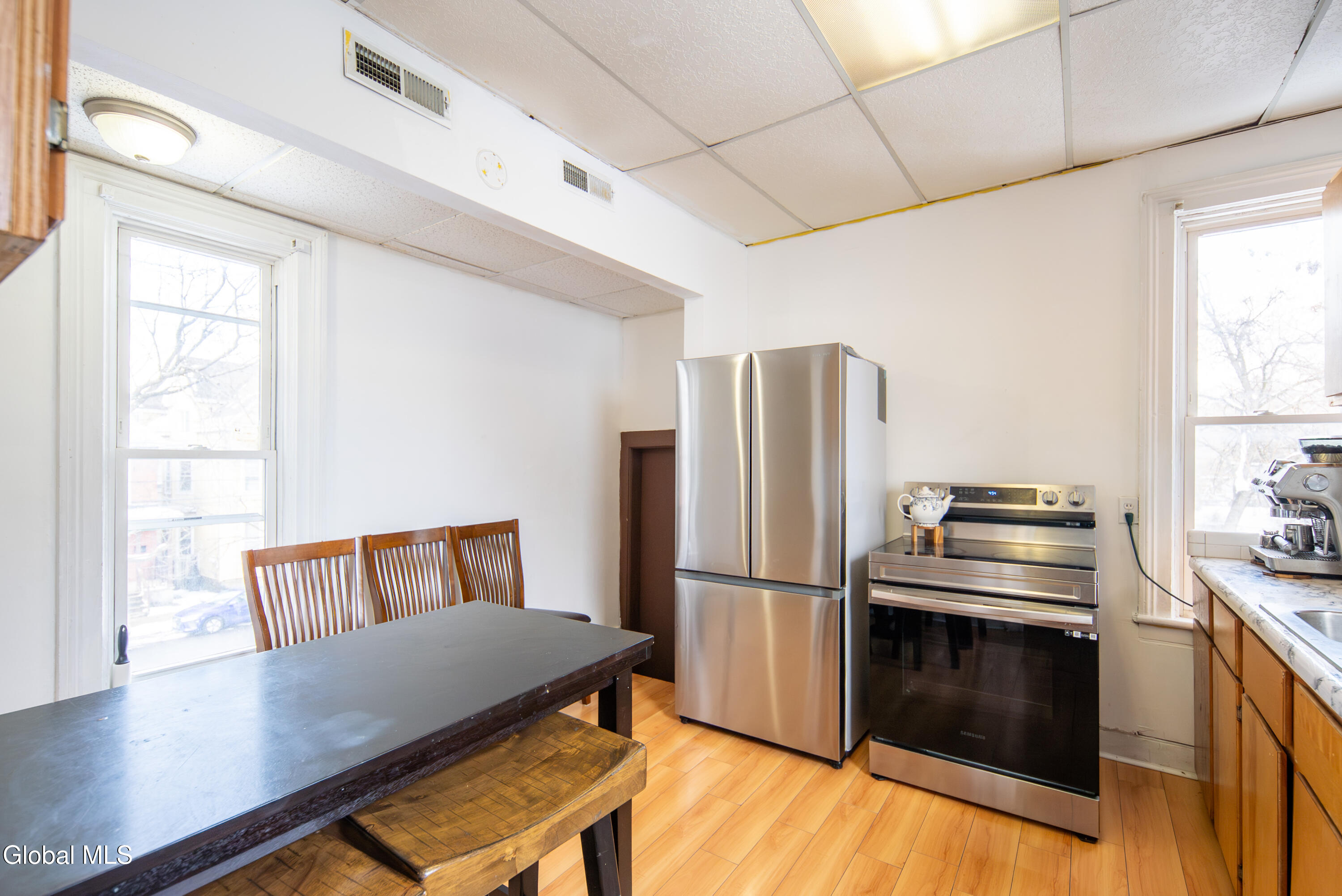 703 Union Street Schenectady, NY 12305 - Photo 38 of 64 039