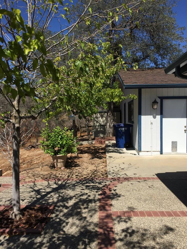 32486 Meadow Ridge Road Coarsegold, CA 93614 - Photo 25 of 35 Gallery Image 25