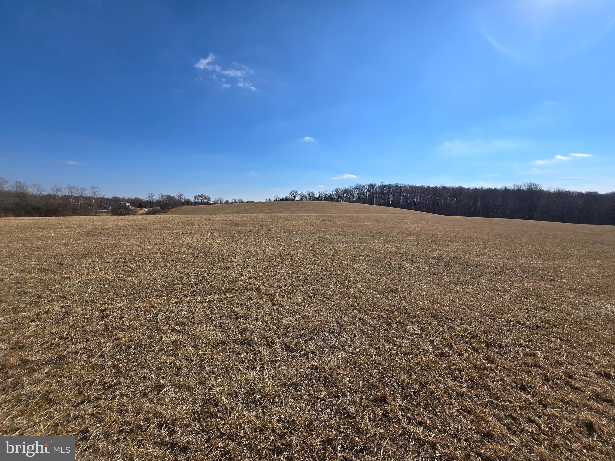 14890 Clopper Road Boyds, MD 20841 - Photo 11 of 15 a view of an ocean beach and mountain