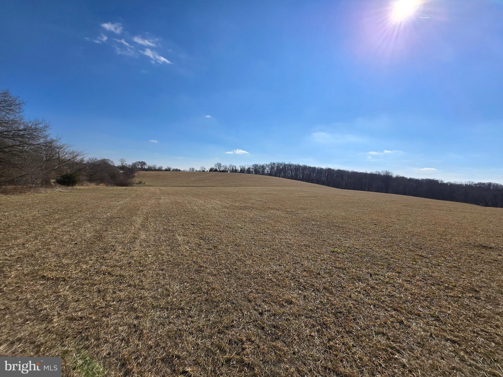 14890 Clopper Road Boyds, MD 20841 - Photo 9 of 15 a view of an ocean and beach