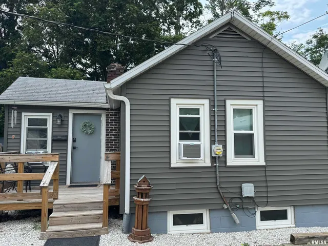 $219,900 | 803 South 13th Street, Pekin, IL 61554