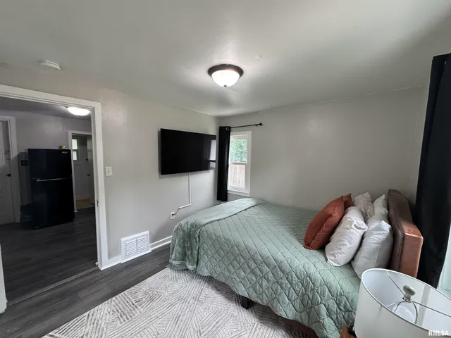 $219,900 | 803 South 13th Street, Pekin, IL 61554