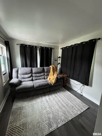 $219,900 | 803 South 13th Street, Pekin, IL 61554