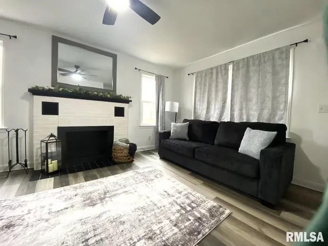 $219,900 | 803 South 13th Street, Pekin, IL 61554