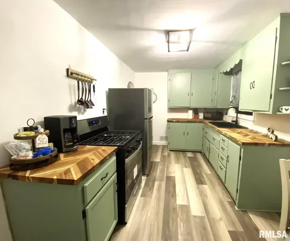 $219,900 | 803 South 13th Street, Pekin, IL 61554