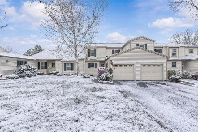 $439,000 | 7 Cardinal Lane, Unit 7, Essex, VT 05452