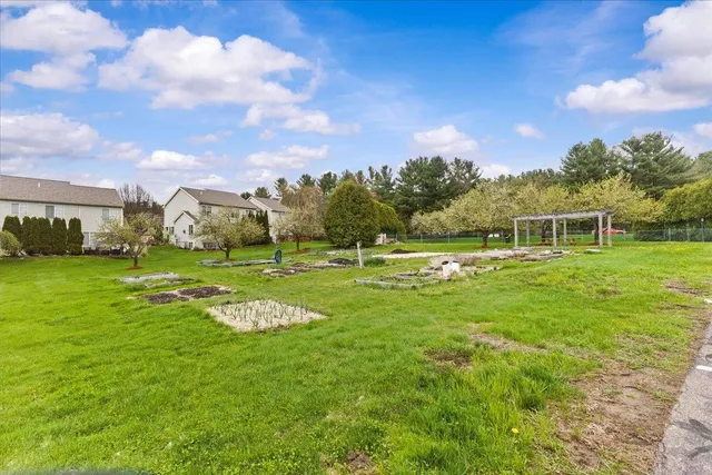 $439,000 | 7 Cardinal Lane, Unit 7, Essex, VT 05452