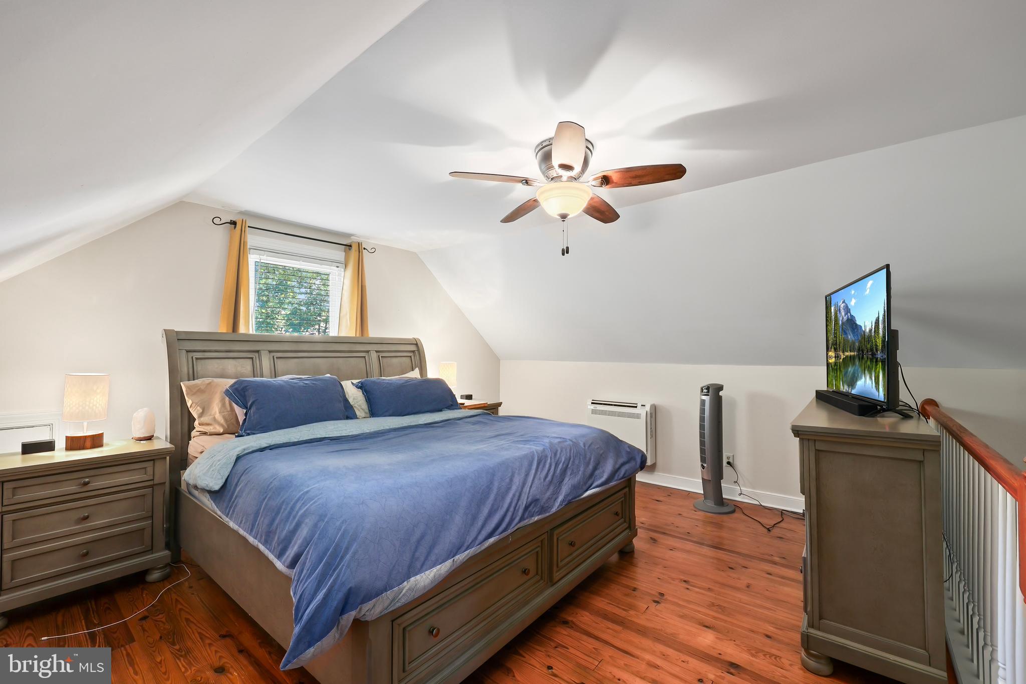 231 Butler Road Fredericksburg, VA 22405 - Photo 12 of 32 Primary bedroom with vaulted ceiling
