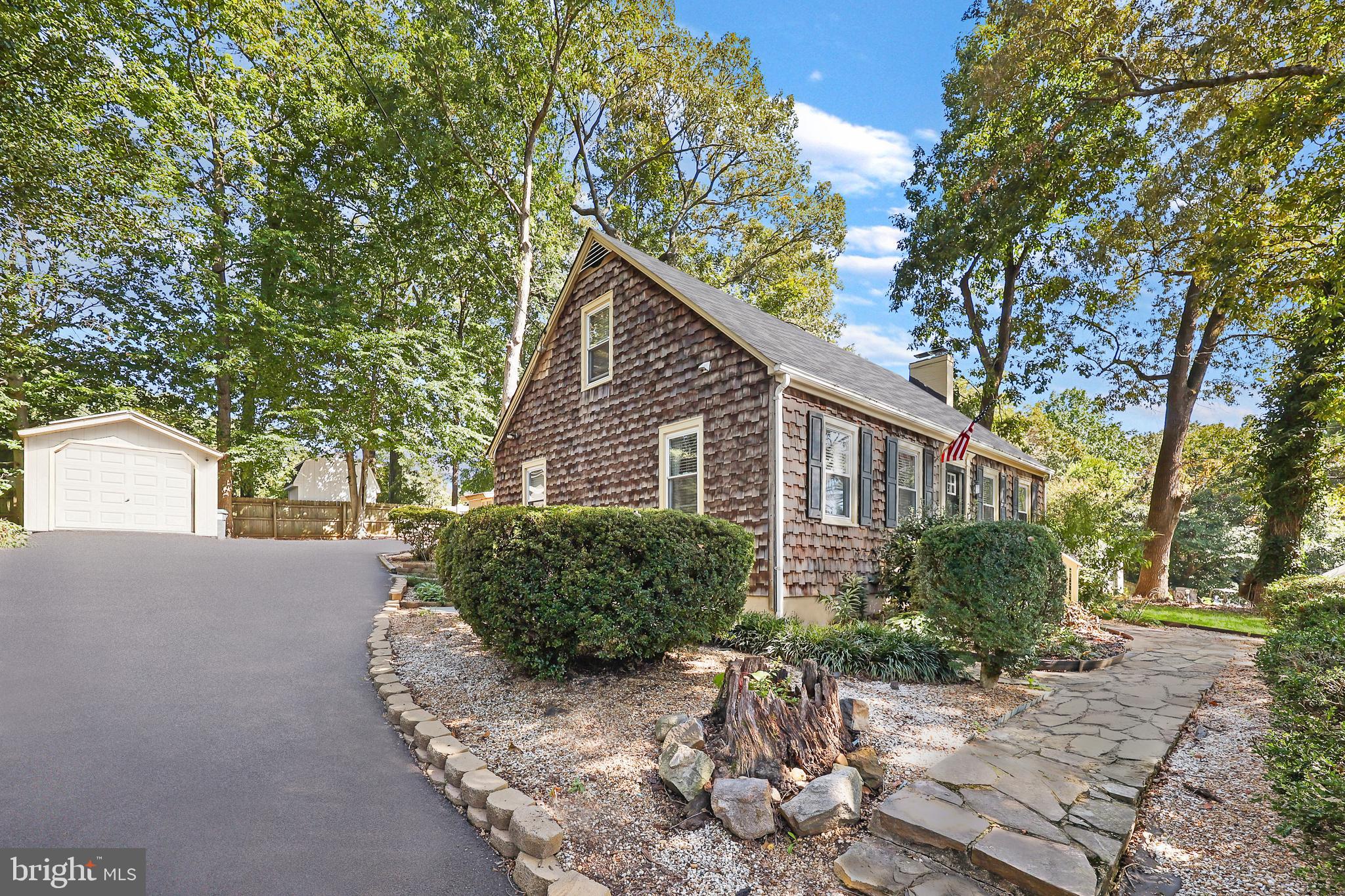231 Butler Road Fredericksburg, VA 22405 - Photo 29 of 32 Paved driveway to home