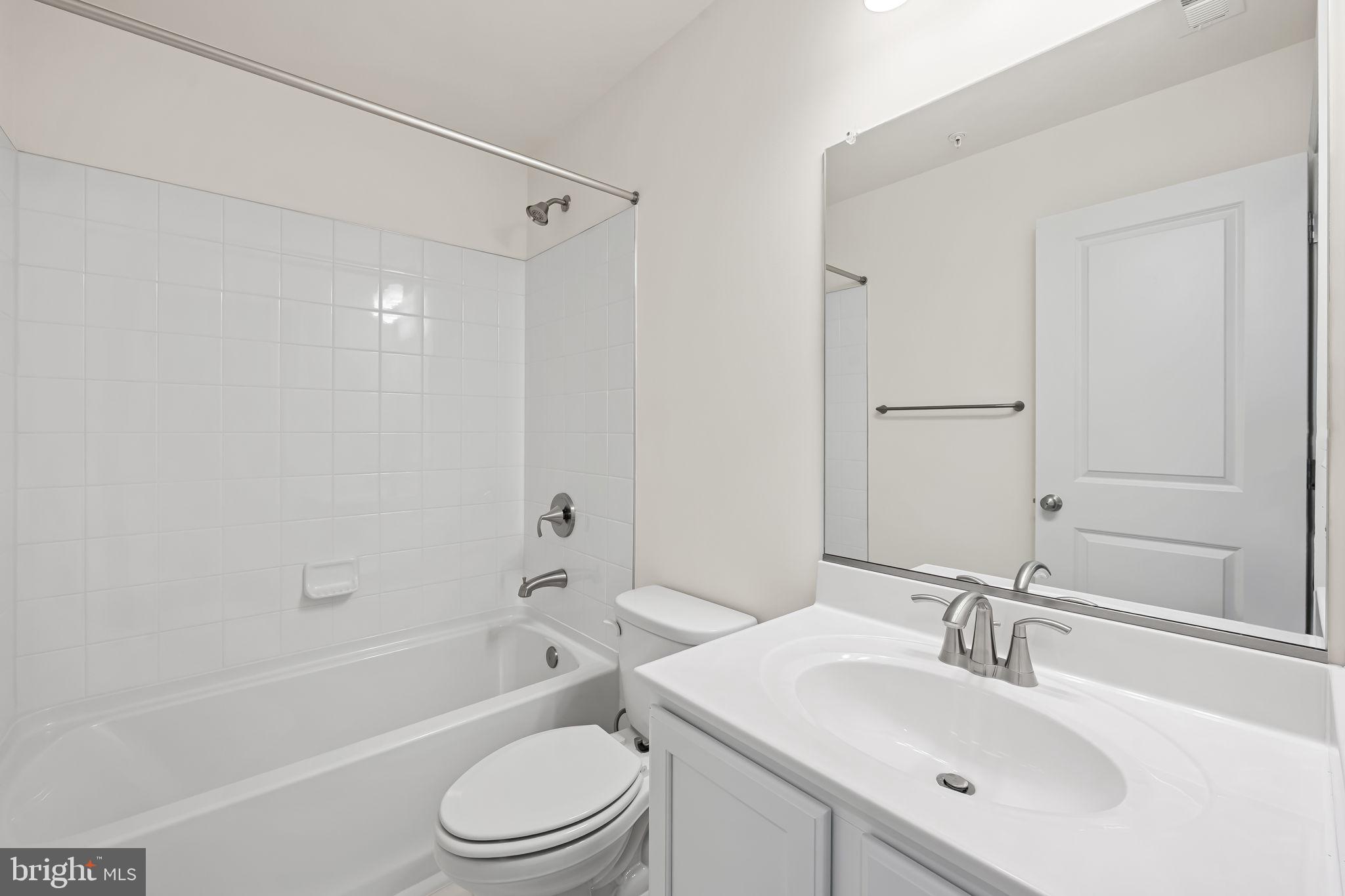111 Nell Street Perryville, MD 21903 - Photo 14 of 29 hall bathroom