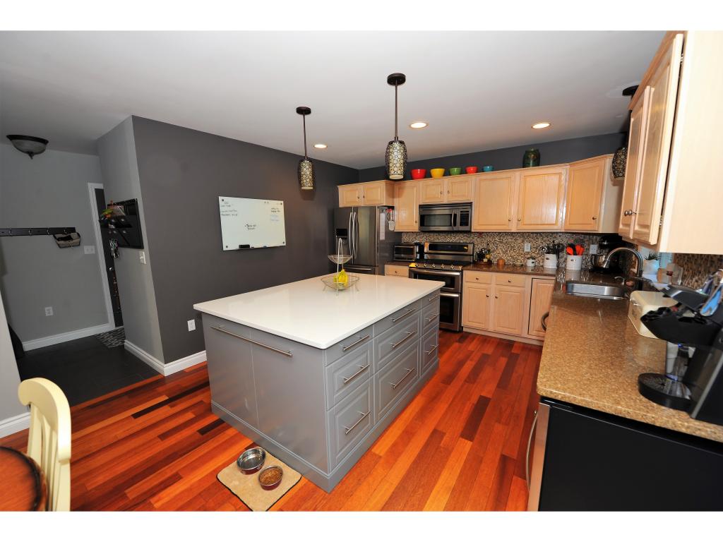 26 Exeter Farms Road Exeter, NH 03833 - Photo 4 of 30