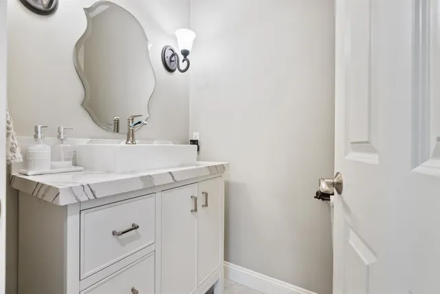 $1,590,000 | 39 Ticklefancy Lane, Salem, NH 03079