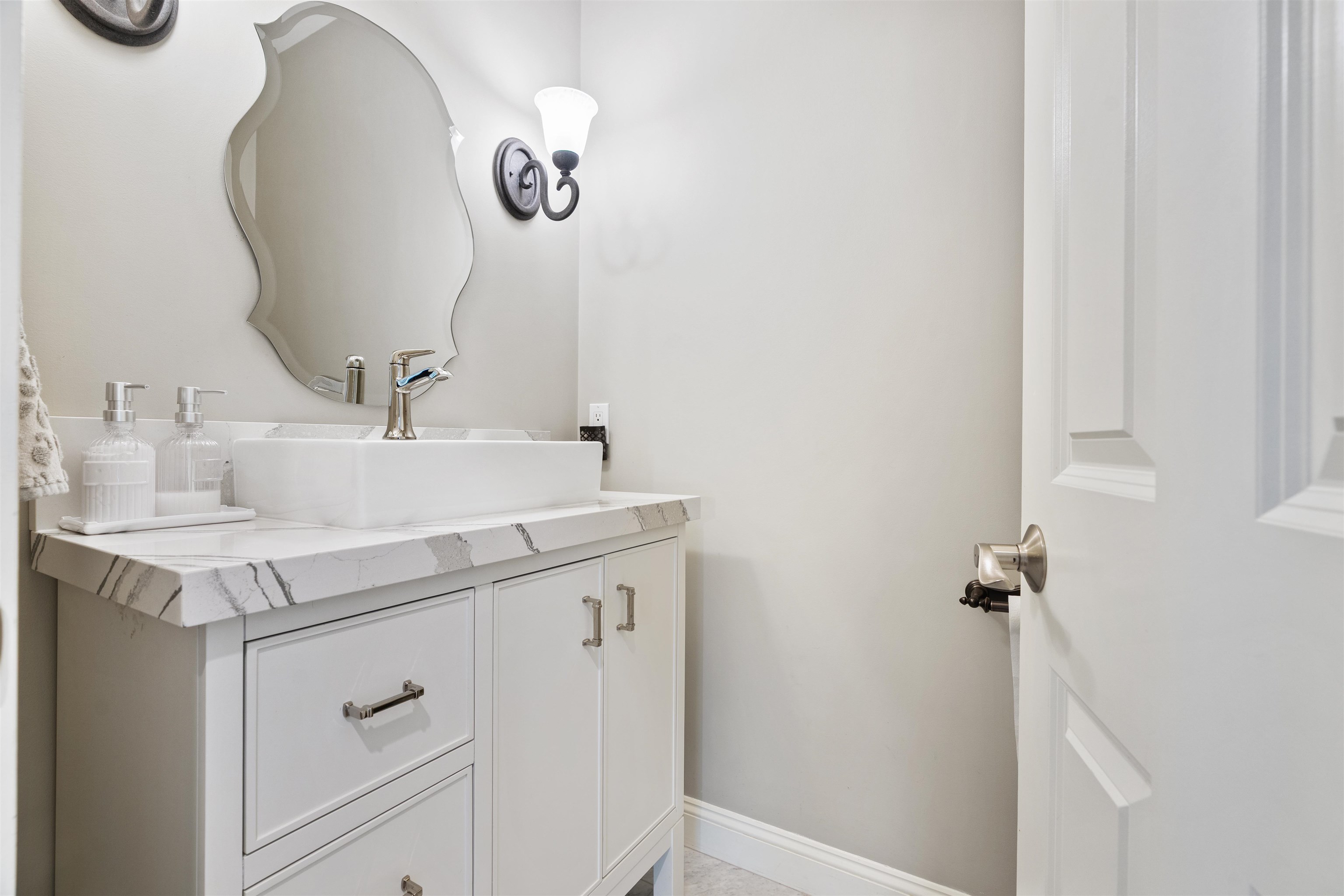 39 Ticklefancy Lane Salem, NH 03079 - Photo 18 of 55