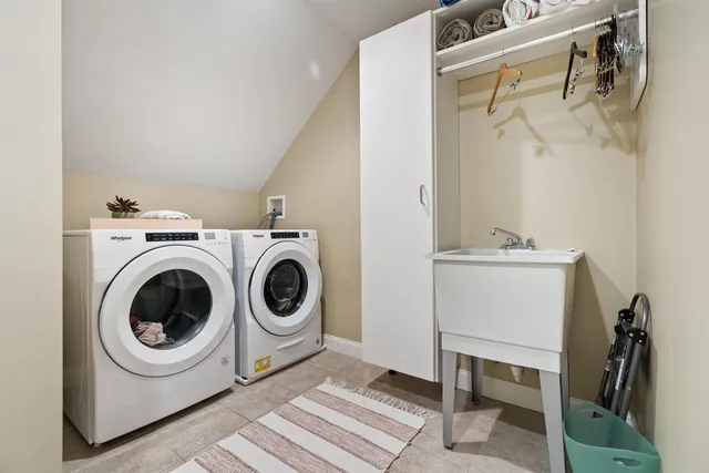 $1,590,000 | 39 Ticklefancy Lane, Salem, NH 03079