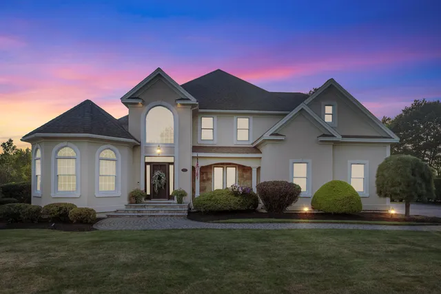 $1,590,000 | 39 Ticklefancy Lane, Salem, NH 03079