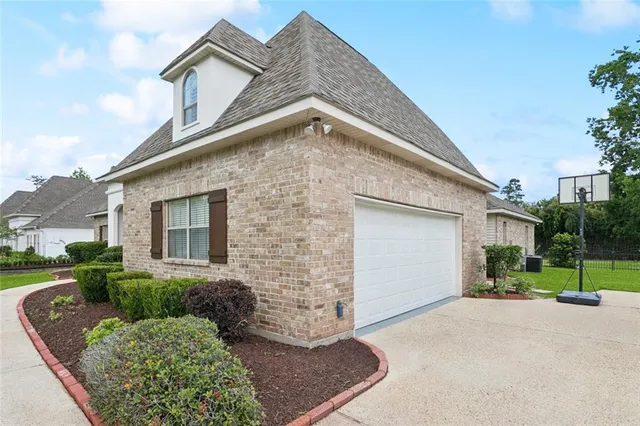 $5,000 | 437 Pencarrow Circle, Madisonville, LA 70447