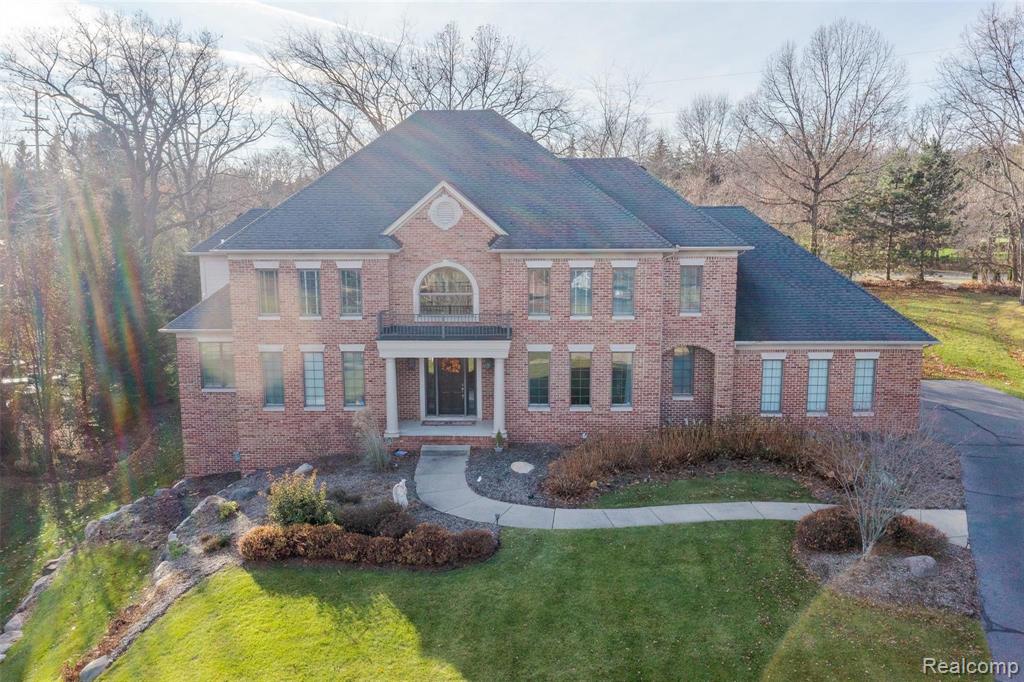 701 Wellington Circle Rochester Hills, MI 48309 - Photo 11 of 54