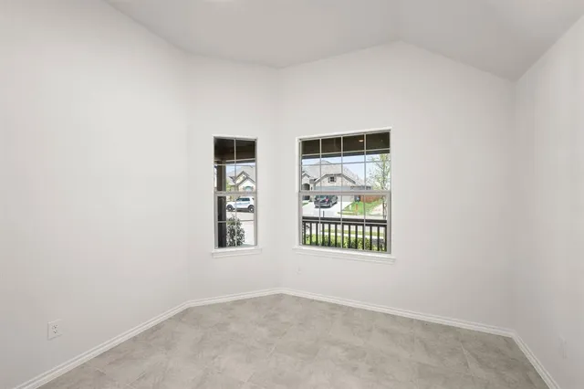 $296,888 | 914 Madeline Lane, Cleburne, TX 76033