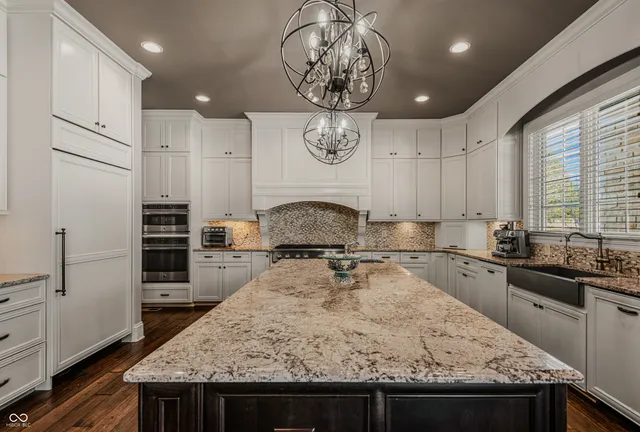 $1,490,000 | 1023 Westview Point Drive, Columbus, IN 47201