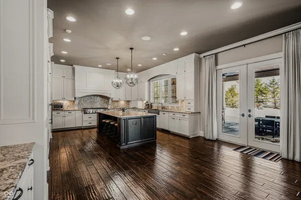 $1,490,000 | 1023 Westview Point Drive, Columbus, IN 47201