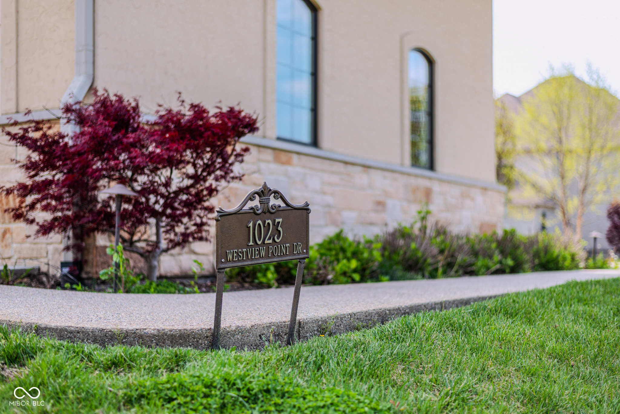 1023 Westview Point Drive Columbus, IN 47201 - Photo 4 of 110