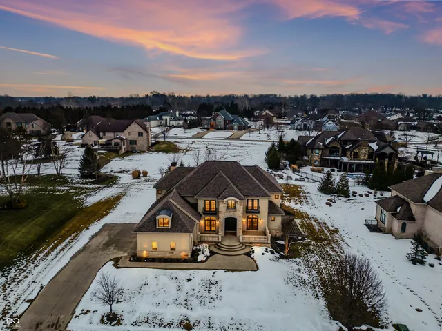 $1,490,000 | 1023 Westview Point Drive, Columbus, IN 47201