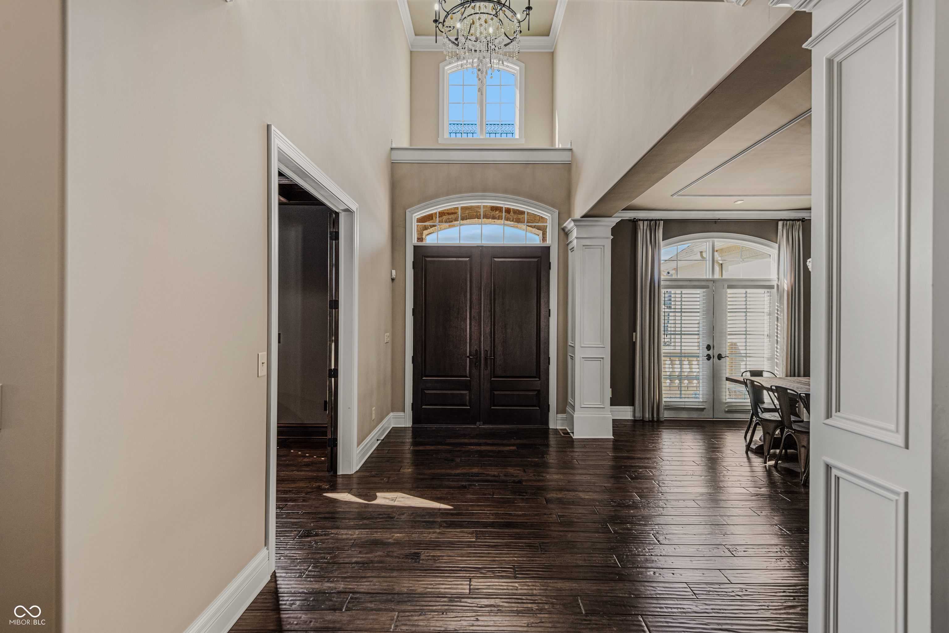 1023 Westview Point Drive Columbus, IN 47201 - Photo 5 of 108