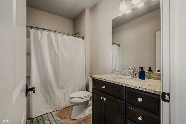 $1,490,000 | 1023 Westview Point Drive, Columbus, IN 47201