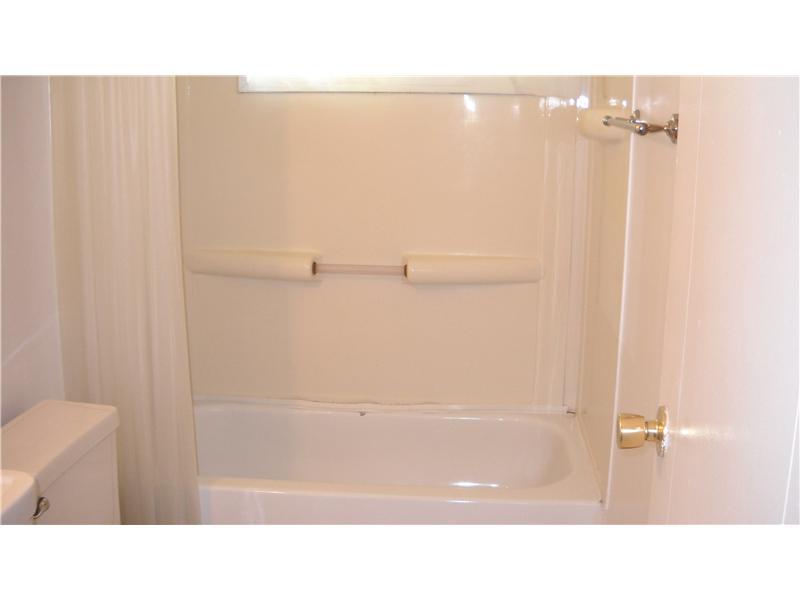 100 North Branch Road Monaca, PA 15061 - Photo 10 of 14 Full Bath.