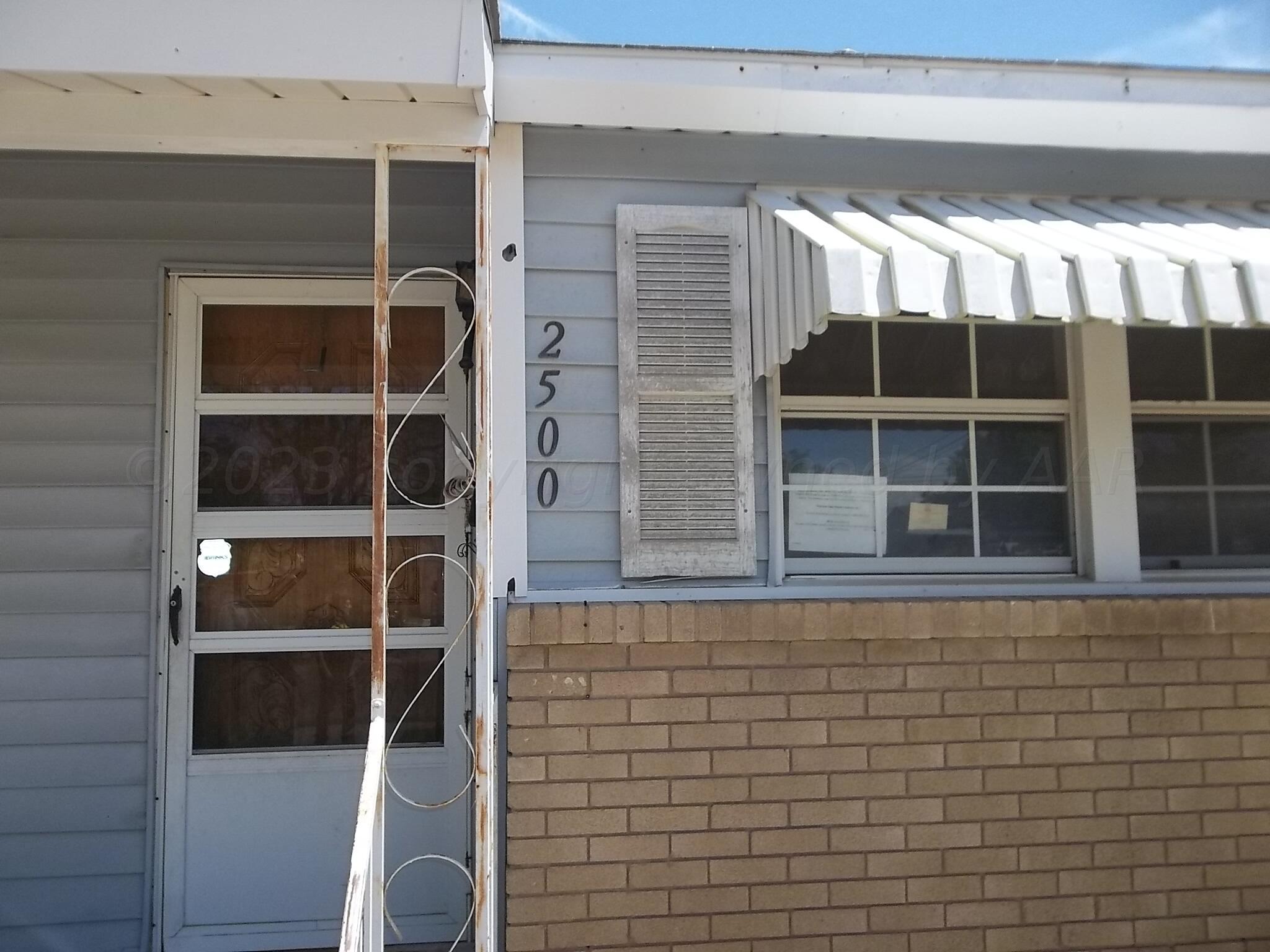 2500 Chestnut Street Amarillo, TX 79107 - Photo 4 of 20 a view of front door