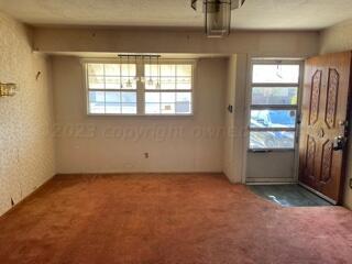 2500 Chestnut Street Amarillo, TX 79107 - Photo 10 of 20 an empty room with windows