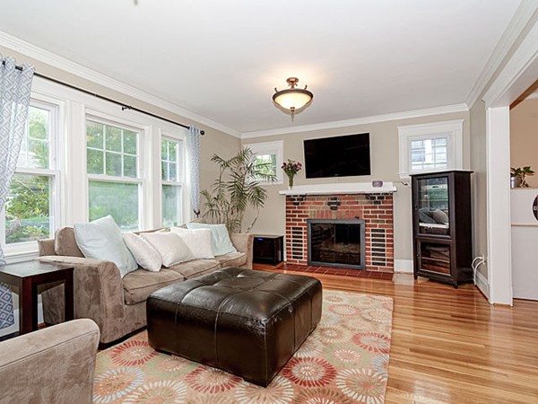 71 Athelstane Road, Unit 1 Newton, MA 02459 - Photo 3 of 17