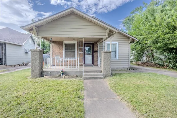 $55,000 | 1104 West 4th Street, Coffeyville, KS 67337